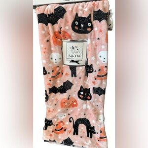PICKLE & DOT HALLOWEEN THROW BLANKET WITCH GHOST CAT BAT SKELETON NEW